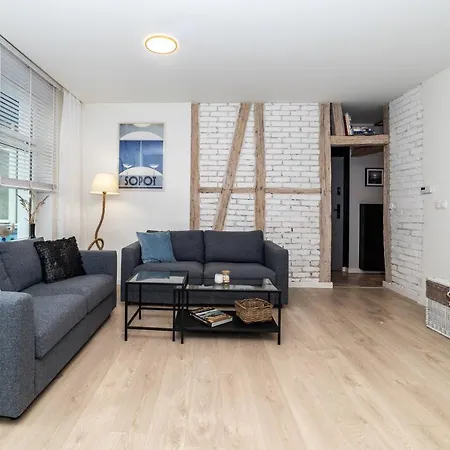 Lägenhet Blue House Veranda By Oneapartments *
